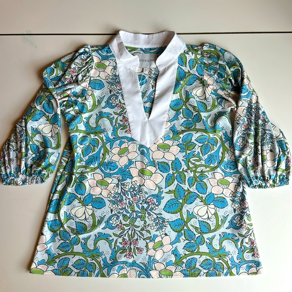 The Eliza Top - French Lily tunic from Smith & Quinn size S wrinkle free!! - Picture 1 of 10